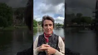 @sarah.manning.yoga demonstrates the butterfly stretch. 👏 👍 for wellness in lungs, heart and chest.