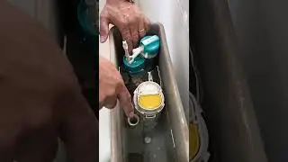 A &Aacute;gua do Seu Vaso Sanit&aacute;rio N&atilde;o Para de Descer? Fa&ccedil;a Essa Dica Agora!
