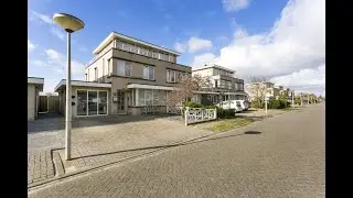 Royale tweekapper op de Bergse Plaat aan het Lamsoor 8 in Bergen op Zoom.