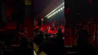 HAIM guitar riff live in Milwaukee - 9/13/2025