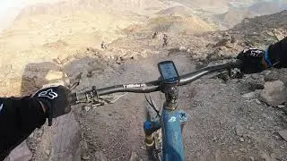Come discover the first MTB downhill track in the UAE in Taween. It's totally SICK !