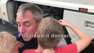 Fridamize.it doneerde: Hugging is a Medicine | 10 000 words of inspiration
