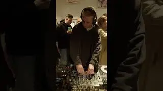 сет TRACE VISV на уроке ИЗО #dj #hiphop #housemusic #techno #electronicmusic #music #deephouse