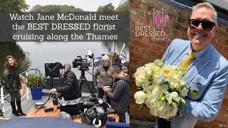 The BEST DRESSED florist meets Jane McDonald