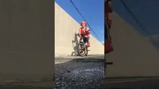 Wall ride #bmx #bmxfreestyle #bmxstreet