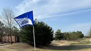 Links at Rainbow Curve