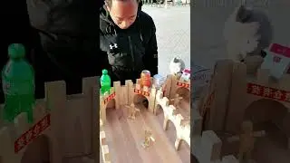 Tr&ograve; chơi con quay d&acirc;n gian s&aacute;ng tạo