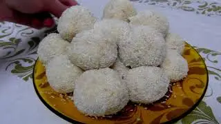 Easy Cakes from Condensed Milk, Coconut Flakes and Cookies.