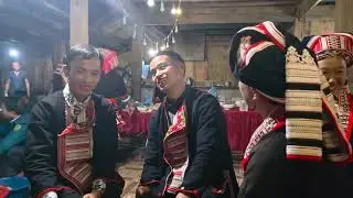 Páo dung đám cưới dao đỏ Nậm Khòa