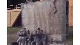 Perfect military wall climbing 30 secounds