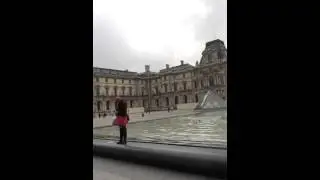 De Louvre Museum in Paris , France