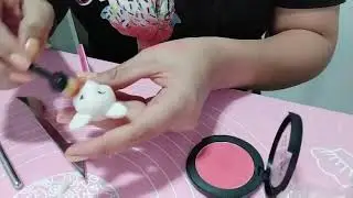 L&aacute;piz decorado en porcelana fr&iacute;a