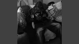 MNANDI (feat. LxngliveLA)