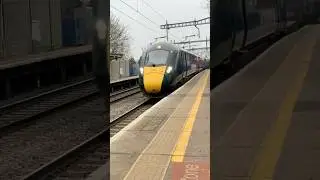 802014 & 802021 Passing Reading West with Tone #trains #uktrainspotting #gwr