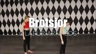 Olafur Arnalds - Brotjsor / @lauradancelv Choreography