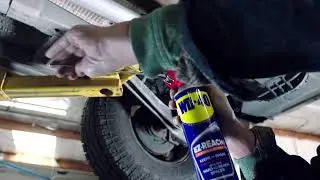 Next-Level Flexibility to Lubricate Parking Brakes &ndash; WD-40&reg; EZ-REACH&reg;