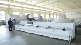 Best processing 3 aixs cnc processing center,workbench turn automatically.