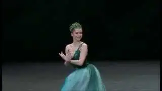 La&euml;tita Pujol - Emeralds by Balanchine (Paris Opera Ballet)