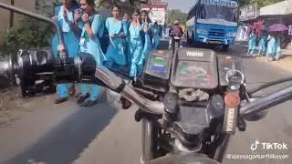 Yamaha rx100  girls reaction