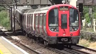 London Underground 2025-District Line & Circle Line S Stock at Aldgate, Tower Hill & Barking