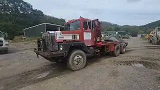 International Paystar 5000 Road Tractor