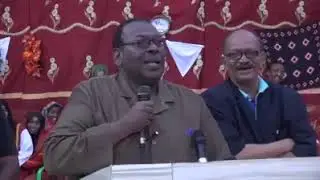 Prof. Dalxa Shangaani Albaabka Markaan Ka Soo Galay oo Durbaanno isku Dhacaayo aan Arkay