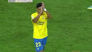 Saul Coco en el UD Las Palmas 3 CD Tenerife 1 | J17 2022
