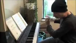 greg pattillo piano flauta beatbox(manda muito).wmv