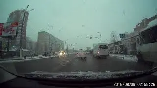 Видео GLOBEX GE 218 утро город  зима снег камера основная