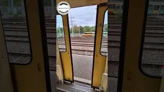 T&uuml;rsound mit Nostalgieeffekt #tramtrain #stadtbahn #strassenbahn