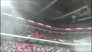 Lanza playeras en Arena Ciudad de M&eacute;xico