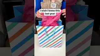 Use the strings on a gift bag to easily close it up 🎁 #giftbag #birthdaypresent #birthdayideas