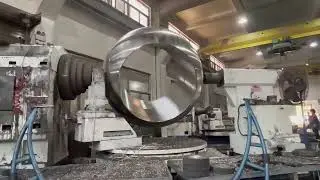 what a nice ball on the processing for the special ball valve