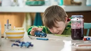 Auto Trader TV advert &ndash; Little Sister