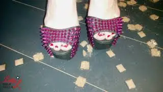 Lady L High Heels crush cakes cookies with black ultra extreme platform 20 cm spears high heels.