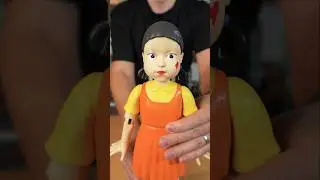 Bloody YOUNG-HEE Doll 🩸#squidgame #netflix #collectibles #unboxing