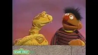 Sesame Street: Ernie Sings 