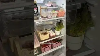 organize my fridge with me! 🫧 #declutter #newyear2026 #reset #organization