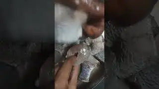 Fish skin remove easily 👌 #shortsvideo #ytshorts #cleaning