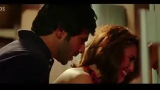 Badlapur movie hot scene!! Huma Qureshi and Varun Dhawan
