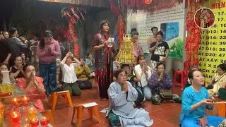 Phật tử cúng căng tại mẹ mẫu tiền giang không khí trang nghiêm thành tâm