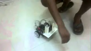 Wireless Ball Following Robot using matlab.mp4