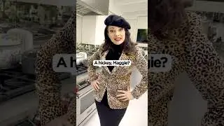 Tips to cover your hickie? Fran Fine has you covered! #thenanny #shorts
