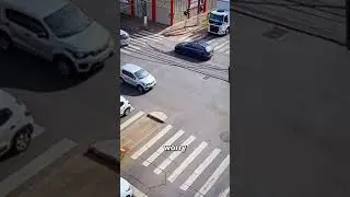 Зачем на светофорах камеры 😬