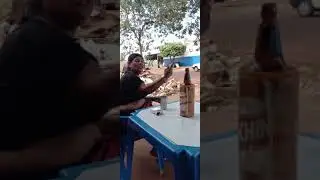 mulher cantando em bar de Dourados vídeo para 2021 vamos ver até onde vai e se vídeo