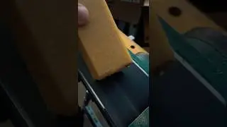 How To Clean A Belt Sander (FAST & EASY)🫨🫧⚙️ #woodworking #woodworkingtool #beltsander