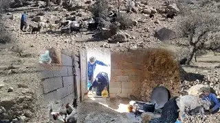 Buildinga house with the traditional method, repairing thebarn,and cookingthe local rice pumpkindish