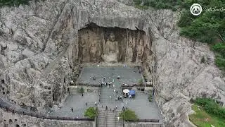 Longmen Grottoes . Luoyang