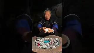 Как готовят яйца на древесных углях