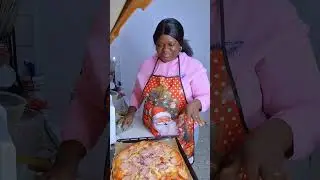 Home-made Yummy yummy pizza made by mummy #reelsfb #homemadepizza homemade 😋 😍 #cooking 